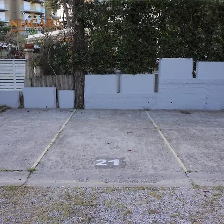 Lejlighed Charming Three-room With Terrace With Deckchairs And Side Sea View *